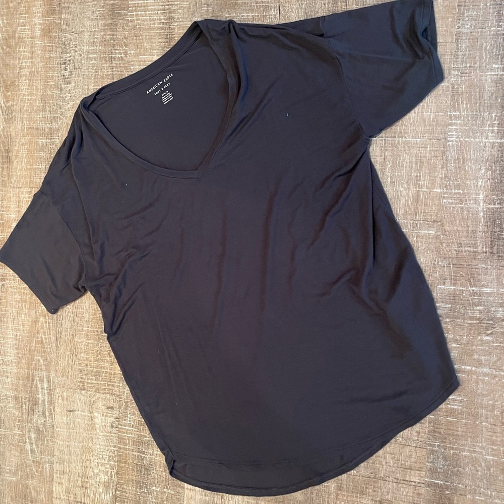 American eagle soft and sexy v neck tee